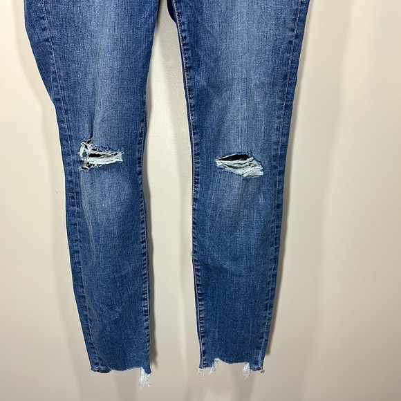 H&M &Denim Cut Capri Ripped Knee Denim Blue Jeans  Skinny Size 30‎ High Wasted - Picture 2 of 8